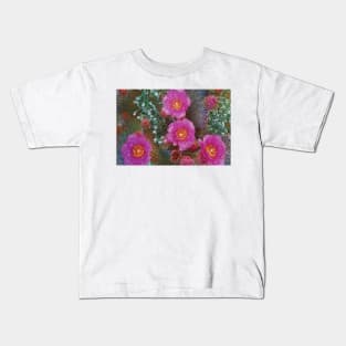 Beavertail Cactus Flowering Kids T-Shirt